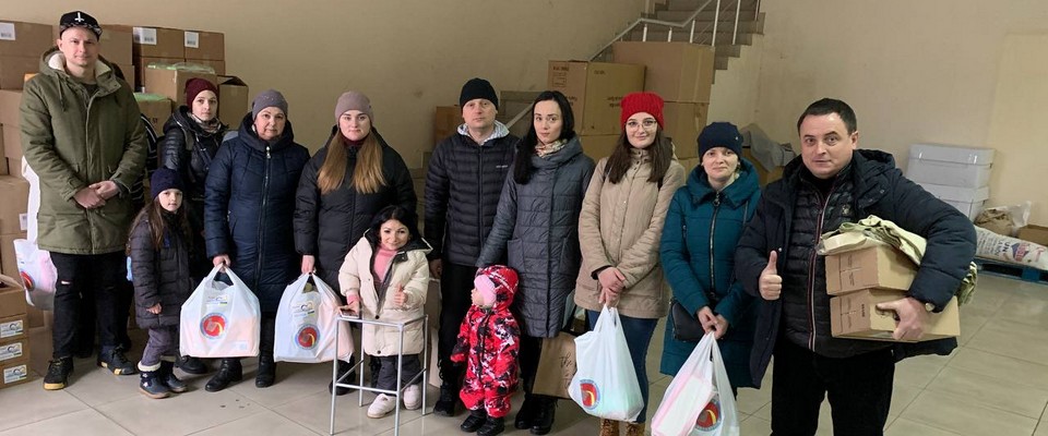 Допомагаємо металургам, родинам та їх дітям…